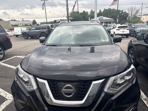 Used 2017 Nissan Rogue SL w/ SL Premium Package AWD/4WD image 2