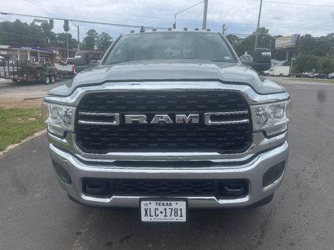 Used 2024 RAM 3500 Tradesman w/ Towing Technology Group AWD/4WD image 9