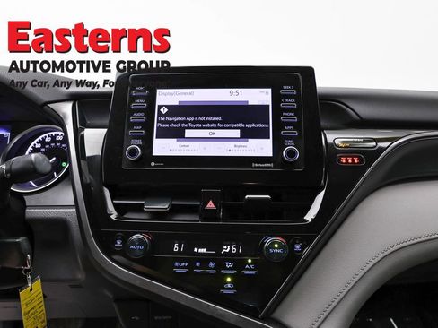 Used 2023 Toyota Camry LE FWD image 11