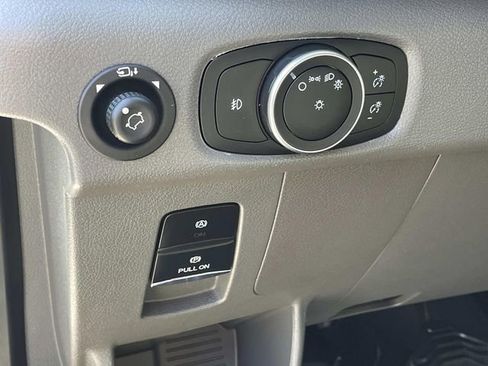 Used 2023 Ford Transit 350 XLT image 18