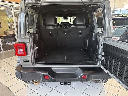 Used 2021 Jeep Wrangler Unlimited Rubicon w/ Trailer Tow Package AWD/4WD image 23