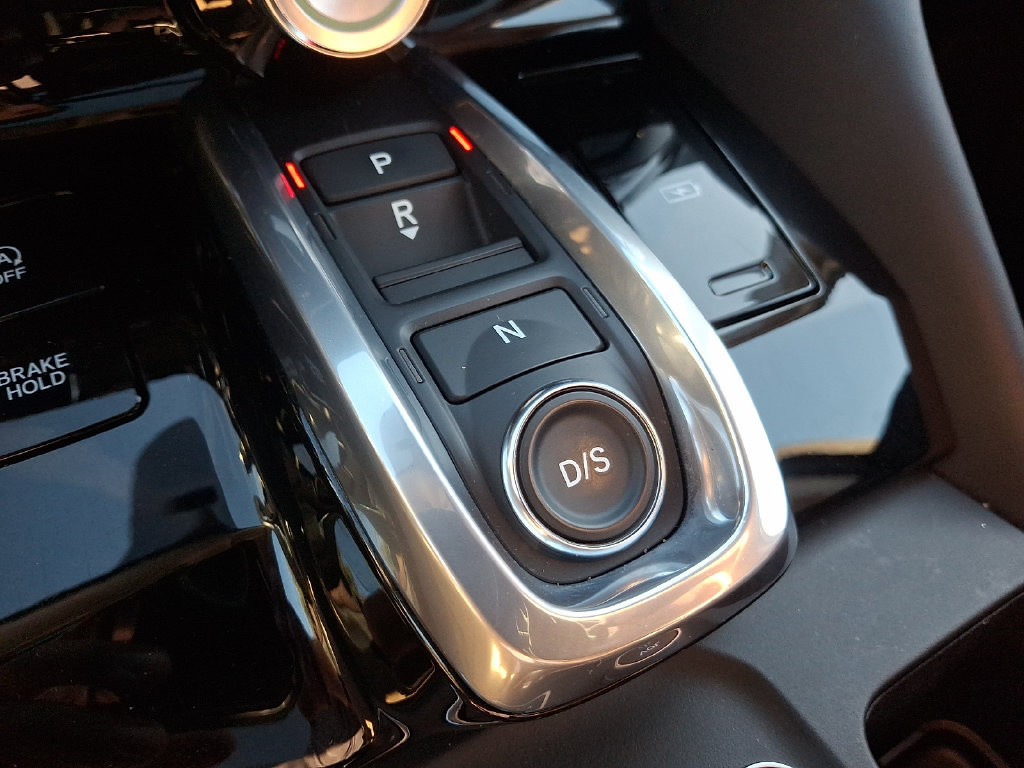 Used 2022 Acura MDX w/ Technology Package AWD/4WD image 16