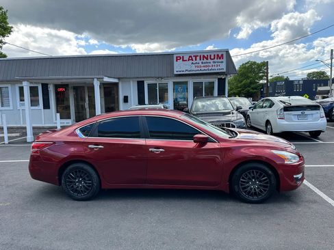 Used 2013 Nissan Altima 2.5 S image 5