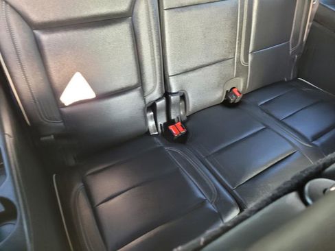 Used 2021 Chevrolet Tahoe Premier w/ Premium Package image 16