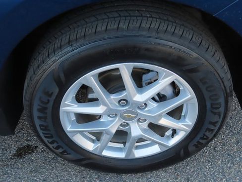 Used 2023 Chevrolet Equinox LT image 12