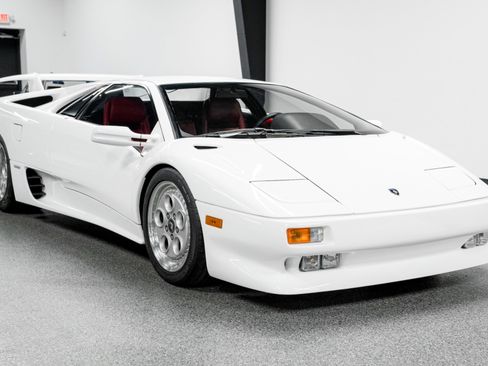 Used 1992 Lamborghini Diablo Coupe image 3