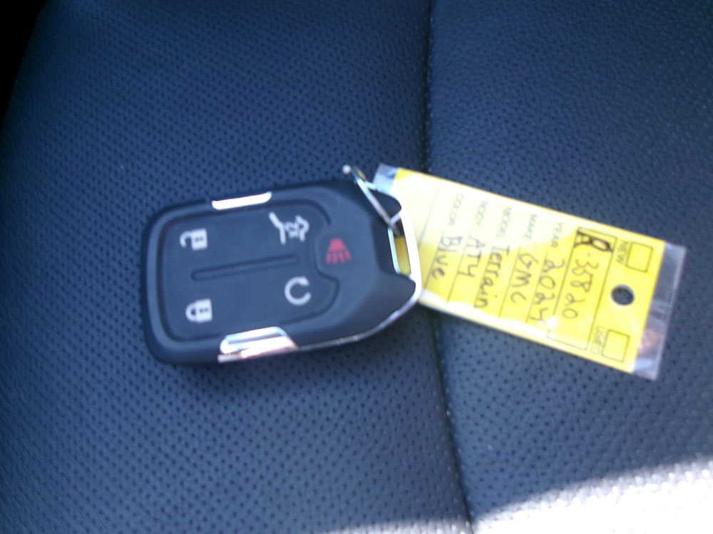 Used 2024 GMC Terrain AT4 w/ Infotainment Package II AWD/4WD image 18