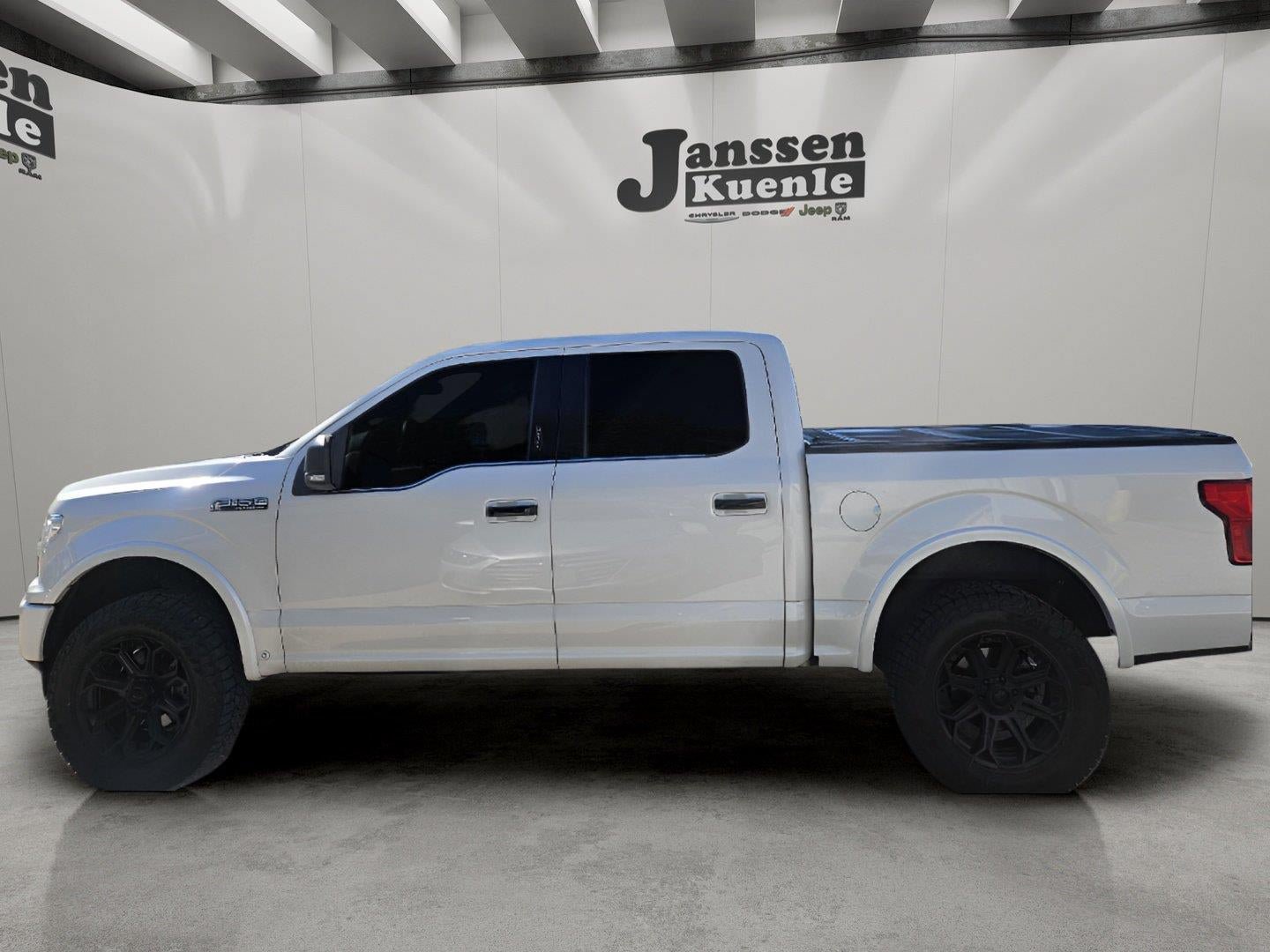 Used 2019 Ford F150 Platinum w/ Equipment Group 701A Luxury AWD/4WD image 1