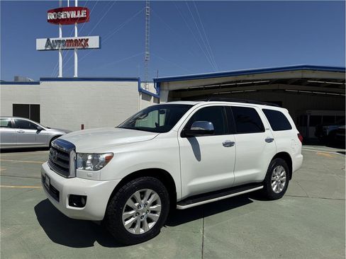 Used 2015 Toyota Sequoia Platinum AWD/4WD image 1