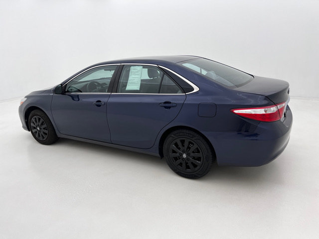 Used 2016 Toyota Camry LE FWD image 10