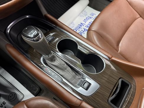 Used 2016 Chevrolet Malibu Premier image 20