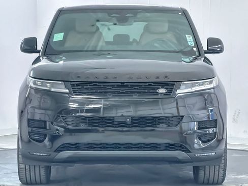 Used 2024 Land Rover Range Rover Sport SE AWD/4WD image 10