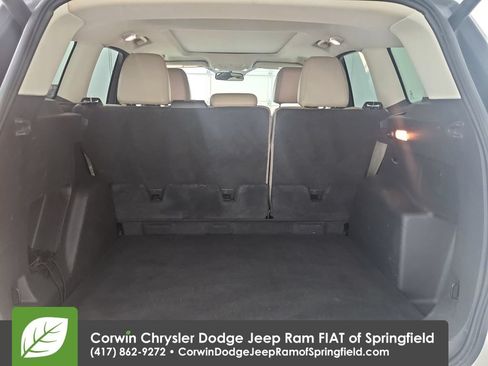Used 2017 Ford Escape SE w/ SE Leather Comfort Package AWD/4WD image 30
