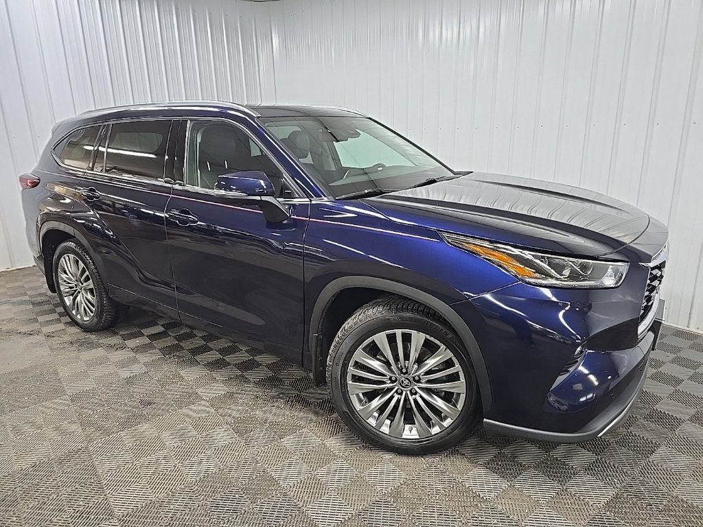 Used 2024 Toyota Highlander Platinum AWD/4WD image 7
