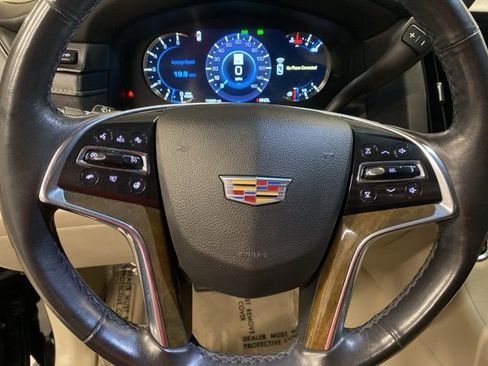 Used 2020 Cadillac Escalade ESV Premium Luxury w/ LPO, Radiant Package image 15