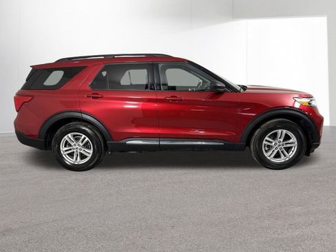 Used 2020 Ford Explorer XLT w/ Comfort Package image 37