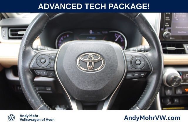 Used 2019 Toyota RAV4 Limited w/ Advanced Technology Package AWD/4WD image 30