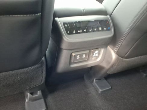 New 2026 Nissan Pathfinder Platinum image 28