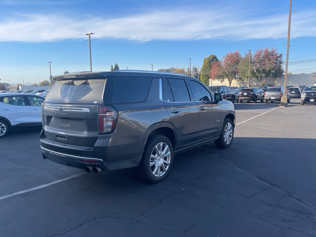 Used 2021 Chevrolet Tahoe High Country w/ Premium Package AWD/4WD image 3