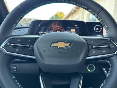 New 2026 Chevrolet Traverse LT FWD image 25