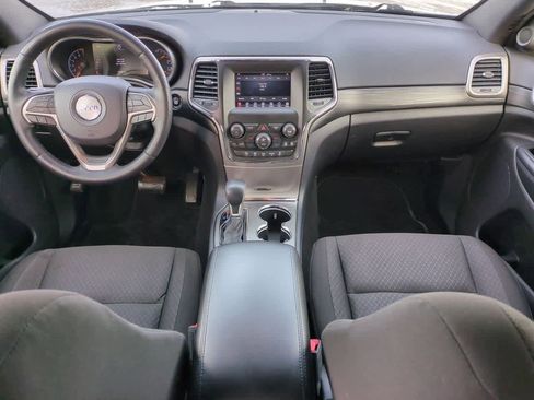 Used 2020 Jeep Grand Cherokee Laredo w/ Security & Convenience Group image 15