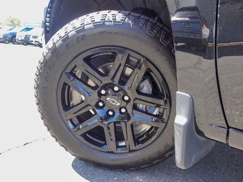 Used 2024 Chevrolet Silverado 1500 RST w/ Convenience Package II AWD/4WD image 12