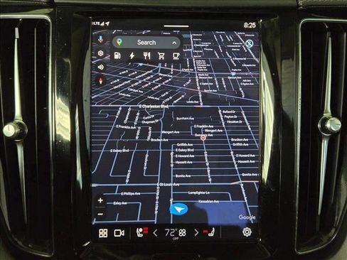 Used 2023 Volvo XC60 T8 Ultimate image 13