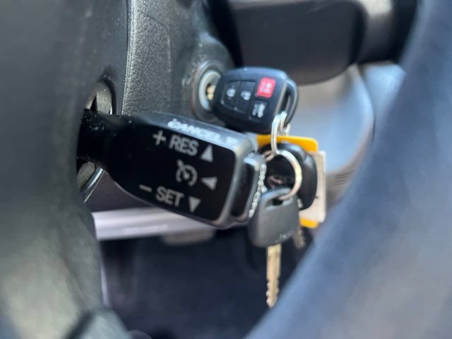 Used 2012 Toyota Camry LE FWD image 12