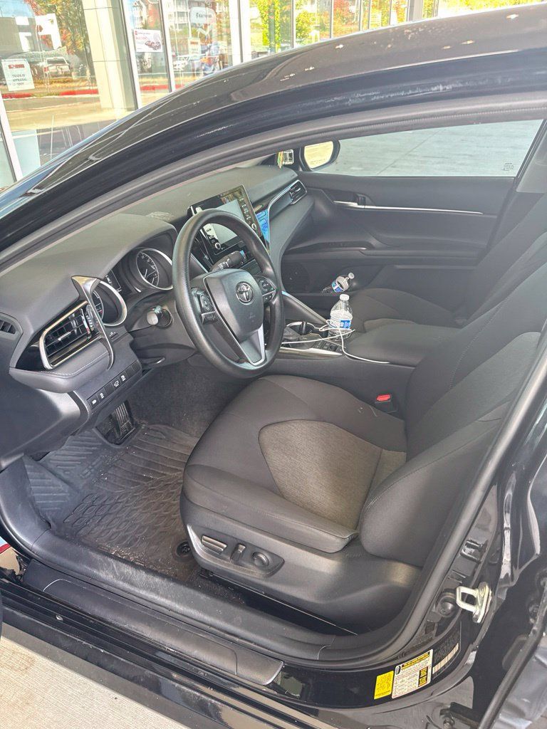 Used 2024 Toyota Camry LE FWD image 6