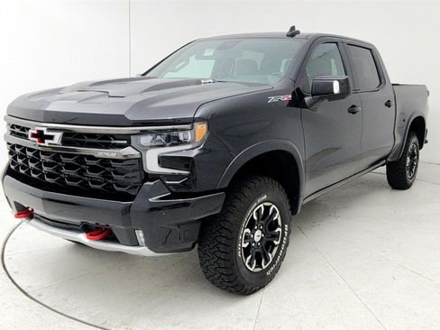 Used 2023 Chevrolet Silverado 1500 ZR2 w/ Technology Package image 1