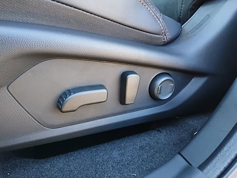 Used 2026 Subaru Forester Touring image 25