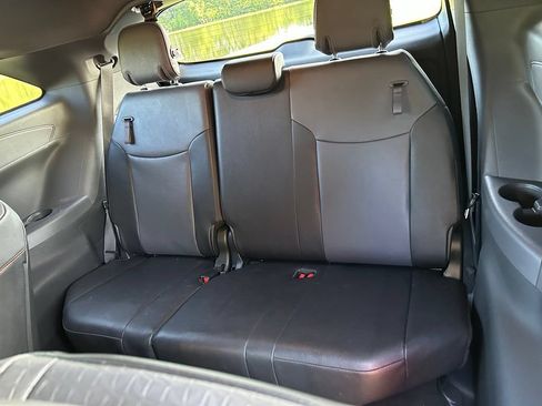 Used 2024 Toyota Sienna XSE FWD image 14