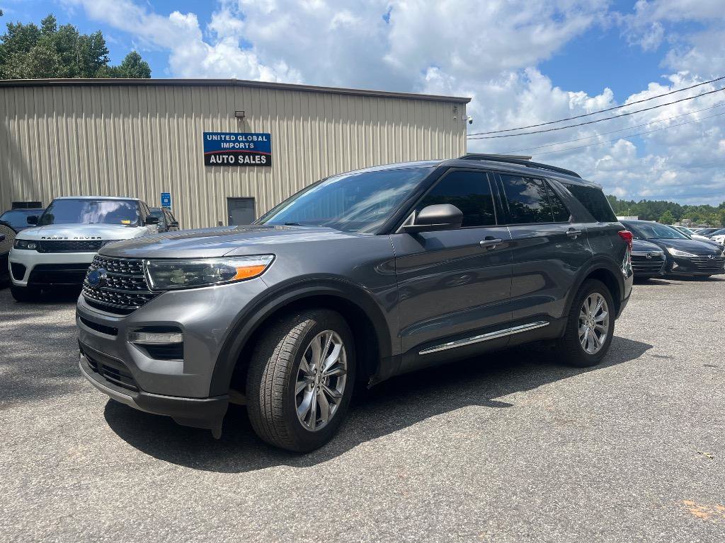 Used 2021 Ford Explorer XLT w/ Equipment Group 202A AWD/4WD image 1