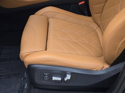 Used 2025 BMW X5 sDrive40i w/ M Sport Package RWD image 33