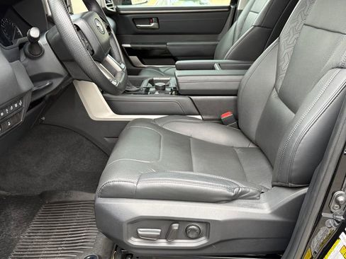 Used 2023 Toyota Tundra Limited w/ TRD Off-Road Package AWD/4WD image 18