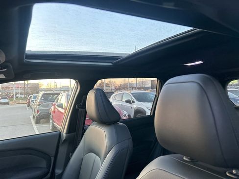 Used 2025 Subaru Forester Limited image 5