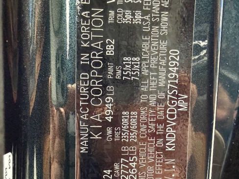 Used 2025 Kia Sportage EX w/ EX Premium Package image 24