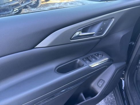 Used 2026 Chevrolet Traverse LT w/ Midnight/Sport Edition image 21