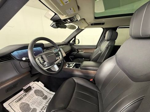 Used 2023 Land Rover Range Rover Long Wheelbase SE image 5