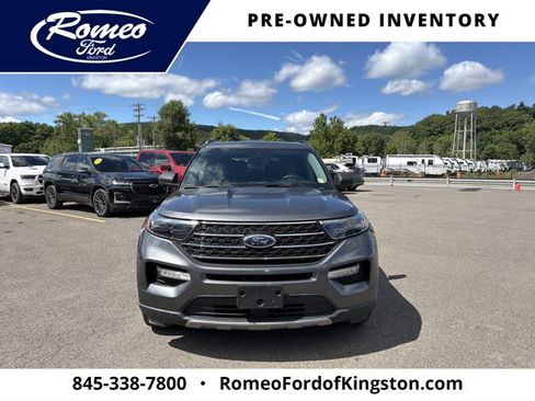 Certified 2022 Ford Explorer XLT w/ Equipment Group 202A AWD/4WD image 2