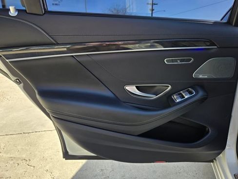 Used 2019 Mercedes-Benz S 560 4MATIC Sedan image 41