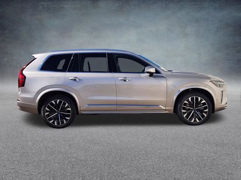 New 2026 Volvo XC90 T8 Plus w/ Protection Package Premier AWD/4WD image 8