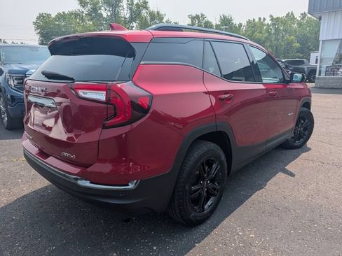 Used 2024 GMC Terrain AT4 AWD/4WD image 8