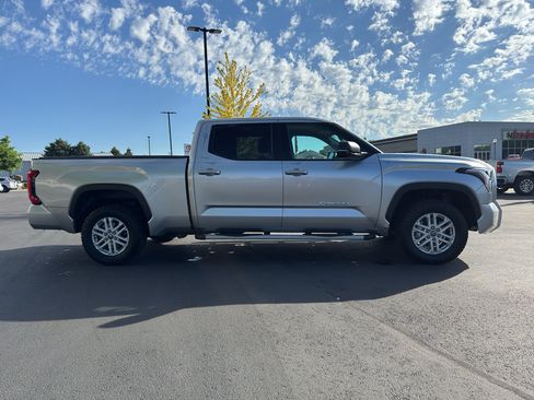 Used 2022 Toyota Tundra SR5 w/ SR5 Premium Package AWD/4WD image 2