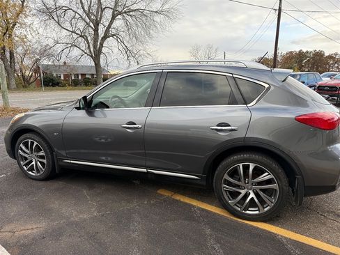 Used 2016 INFINITI QX50 2WD w/ Technology Package image 3