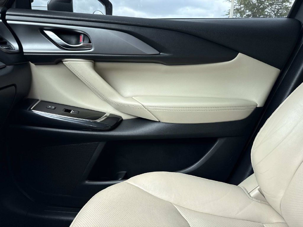 Used 2019 MAZDA CX-9 Touring FWD image 26