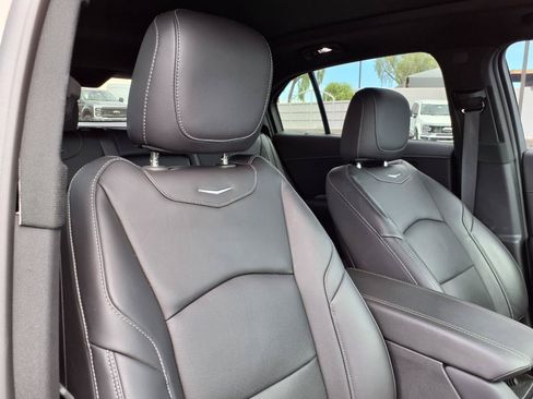 Used 2024 Cadillac XT4 Premium Luxury FWD image 12