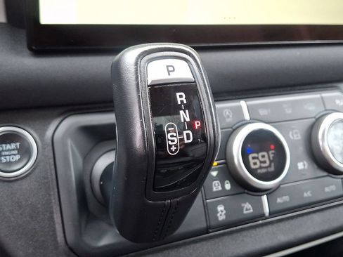Used 2022 Land Rover Defender 110 S AWD/4WD image 16
