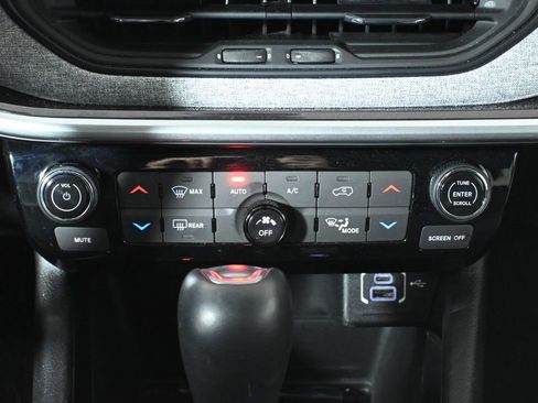 Used 2022 Jeep Compass Latitude w/ Convenience Group image 22