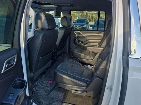 Used 2018 GMC Yukon XL Denali w/ Denali Ultimate Package image 3